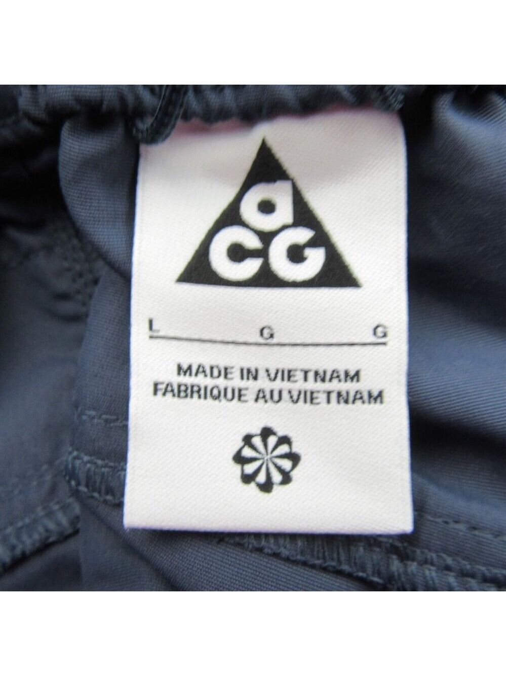 Nike ACG "Snowgrass" Cargo Shorts Men's Size Large Thunder Blue NEW - Picture 13 of 15
